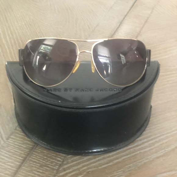 Marc Jacobs Sunglasses - Picture 1 of 3